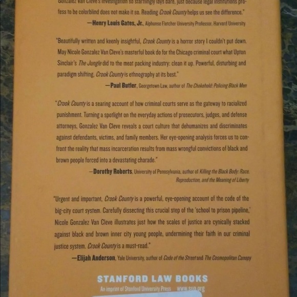 Crook County : Racism and Injustice in America's Largest Criminal Court - Picture 3 of 3